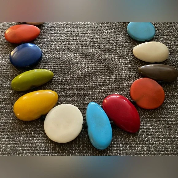 JACKIE BRAZIL Colorful Geometric Beaded Necklace - Picture 6 of 11